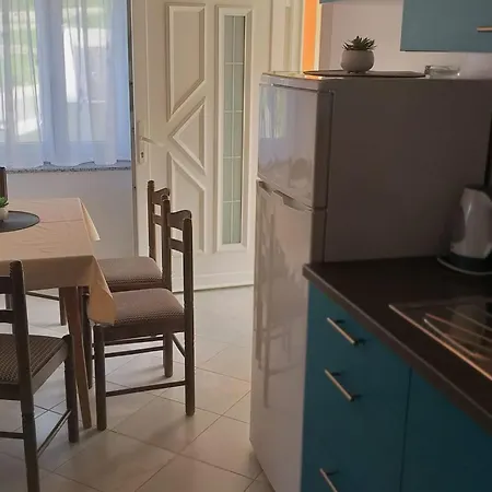 דירה Two-bedroom A2